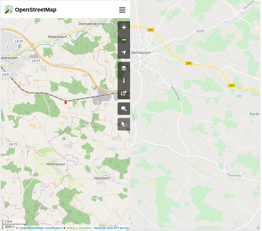 Links ein Kartenausschnitt von OpenStreetMap, rechts der gleiche Ausschnitt von Google Maps.  Der von OpenStreetMap hat bessere Kontraste und zeigt mehr hilfreiche Details, beispielsweise eine Bahnline.